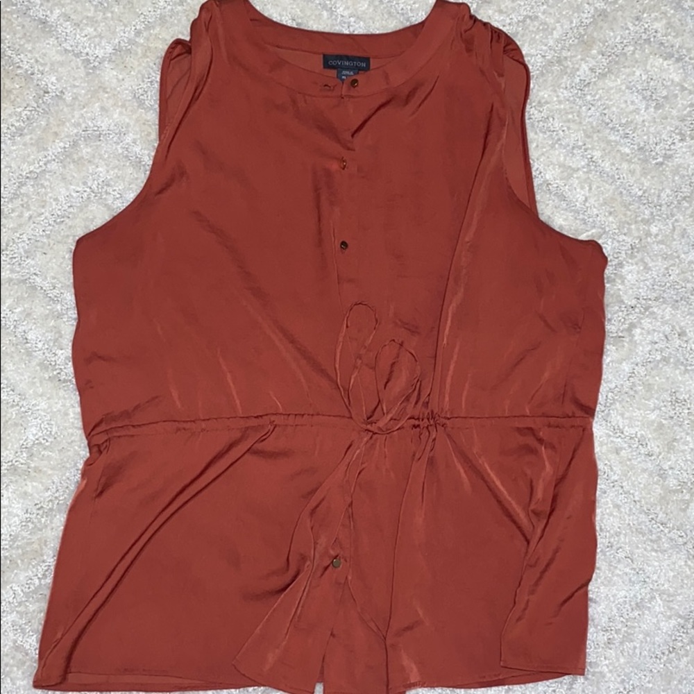 Sleeveless blouse